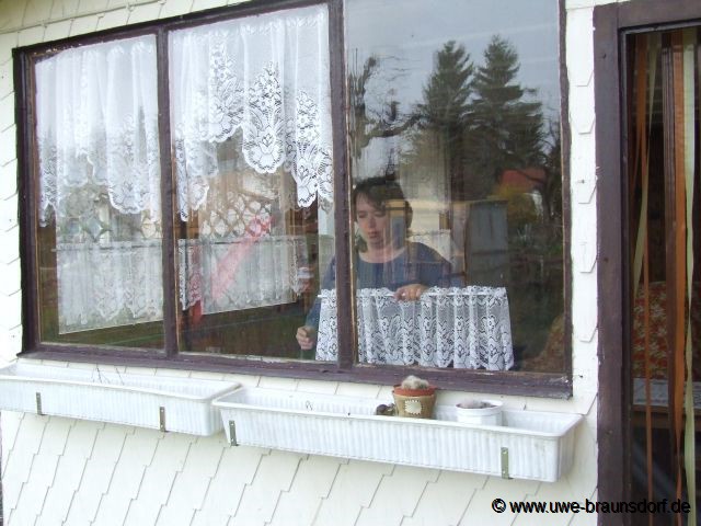 Frühjahrsputz 2010, Gardinen zum waschen abnehmen