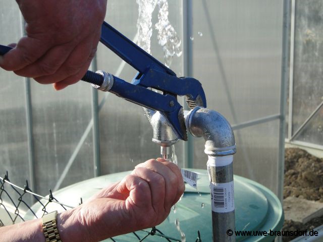 Wasserhahn ersetzen